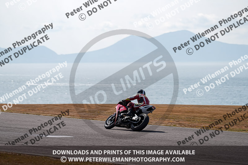 anglesey no limits trackday;anglesey photographs;anglesey trackday photographs;enduro digital images;event digital images;eventdigitalimages;no limits trackdays;peter wileman photography;racing digital images;trac mon;trackday digital images;trackday photos;ty croes
